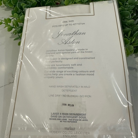 VTG Jonathan Aston designer hosiery nylons white bow  pattern ONE SIZE NIP - Picture 2 of 3